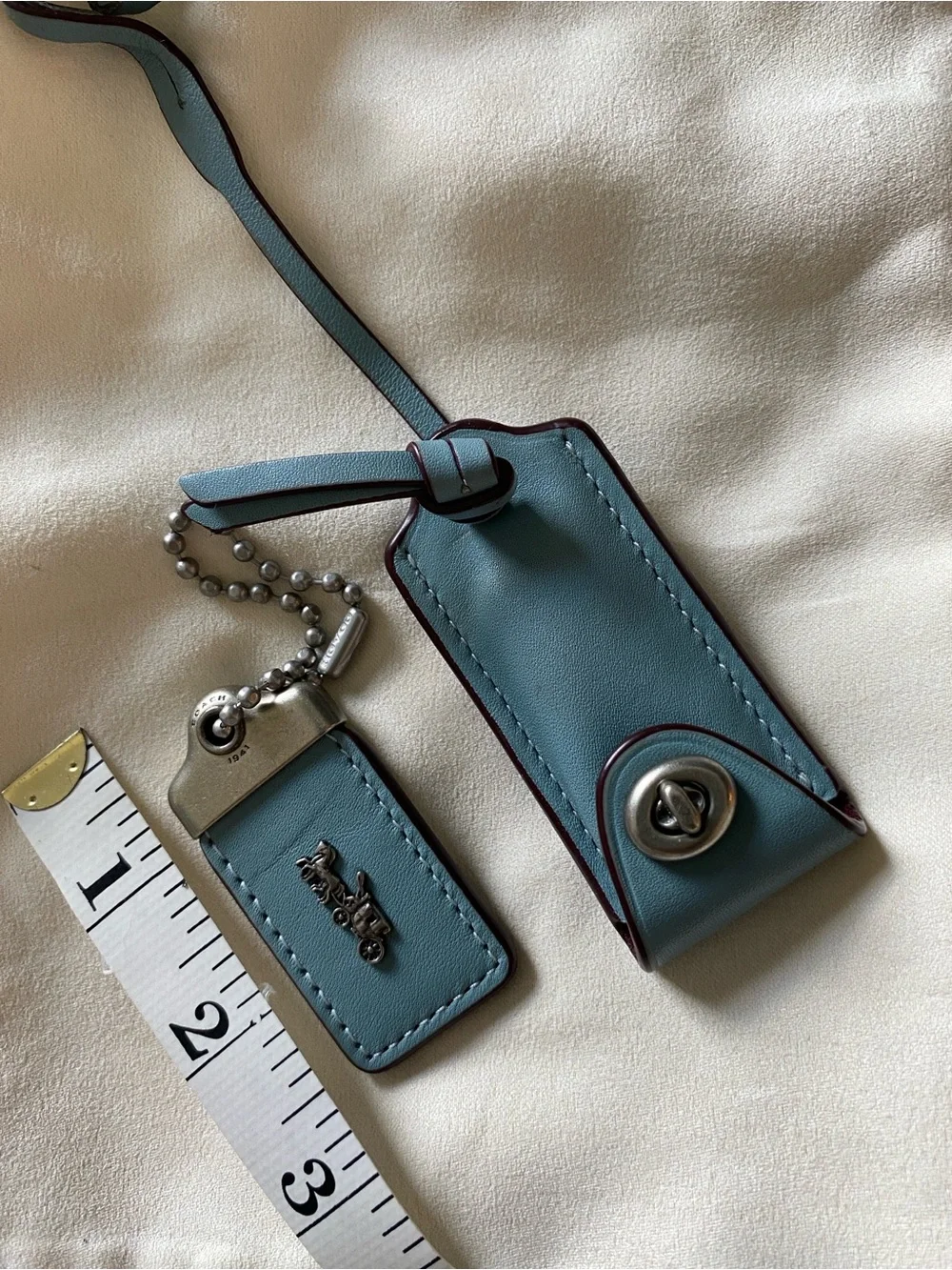 Coach 1941 Cloud Hangtag & Clochette Glovetanned Leather Oxblood Interior Blue